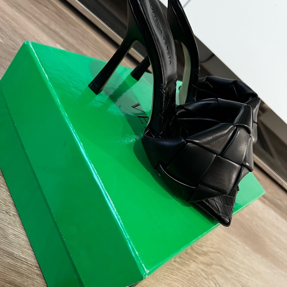 Bottega Veneta Black Woven Heels